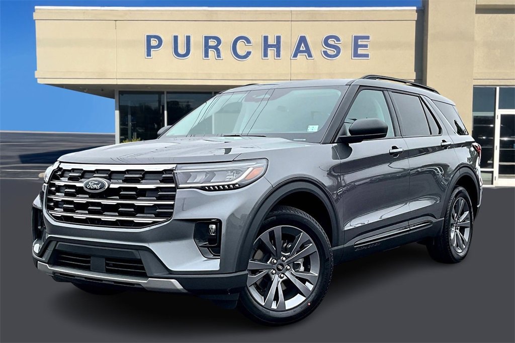 New 2026 Ford Explorer Active w/ Active Comfort Package image 2