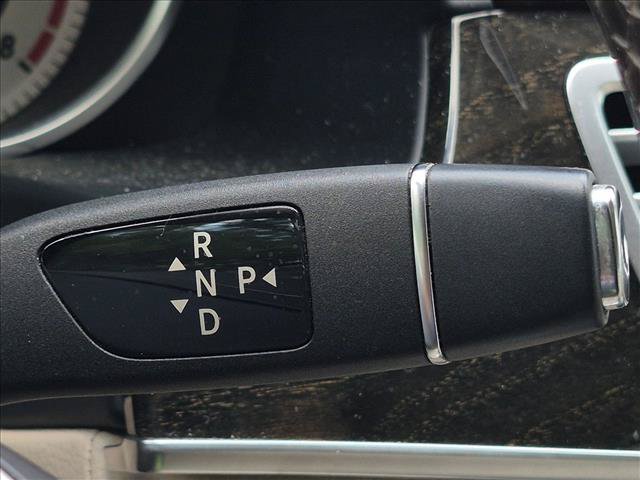 Used 2015 Mercedes-Benz E 400 Sedan image 12