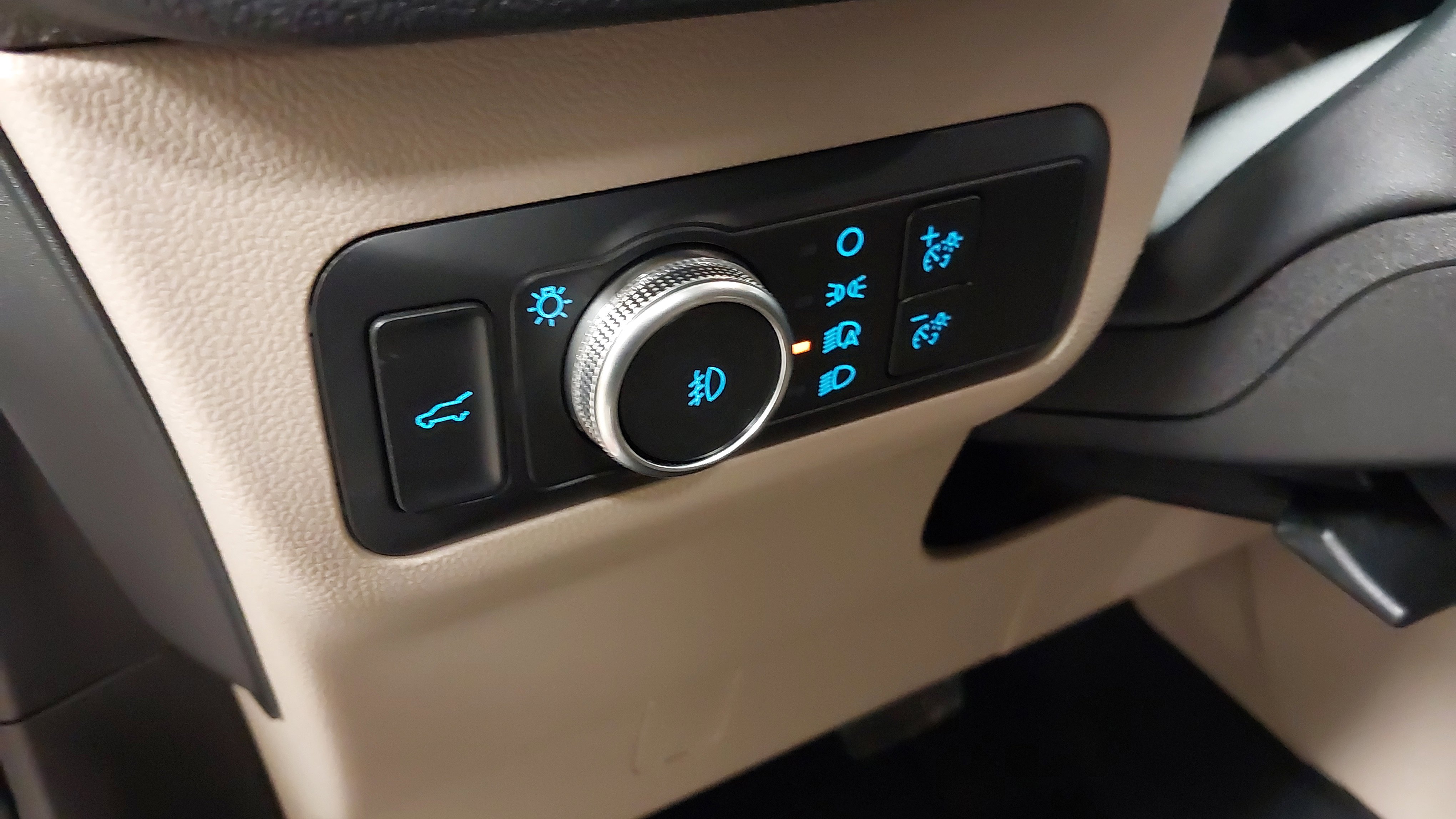 Used 2022 Ford Escape SEL image 23