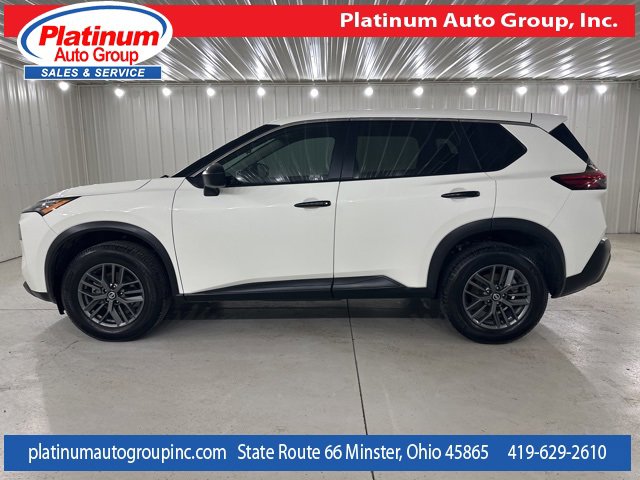 Used 2021 Nissan Rogue S image 2