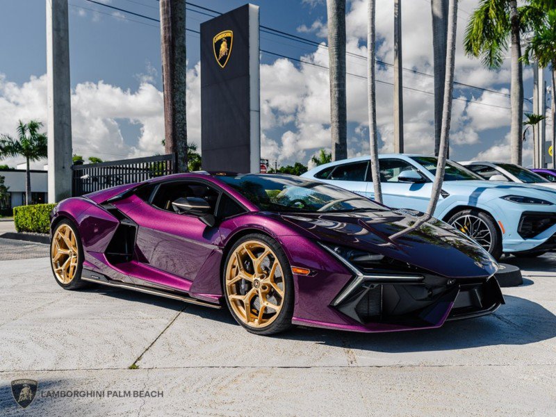 Used 2025 Lamborghini Revuelto AWD/4WD image 8