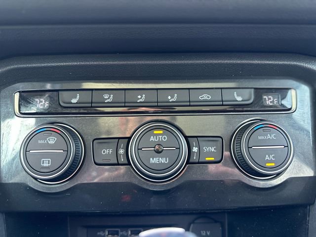Used 2019 Volkswagen Tiguan SE FWD image 19