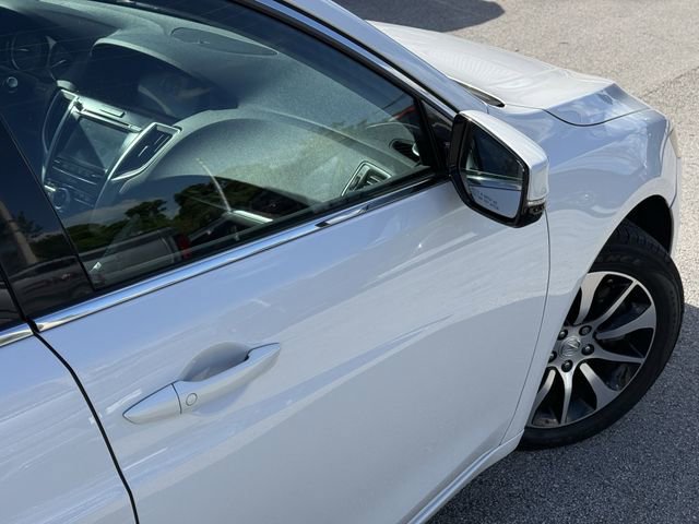 Used 2017 Acura TLX w/ Technology Package FWD image 9