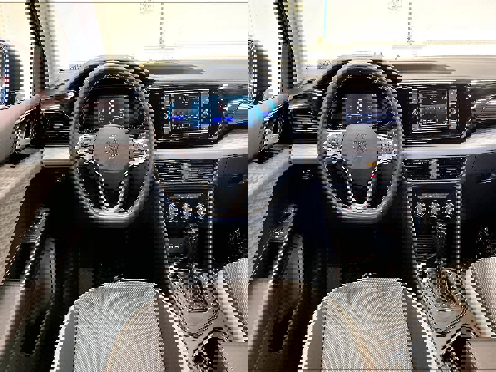 Used 2023 Volkswagen Taos S image 7