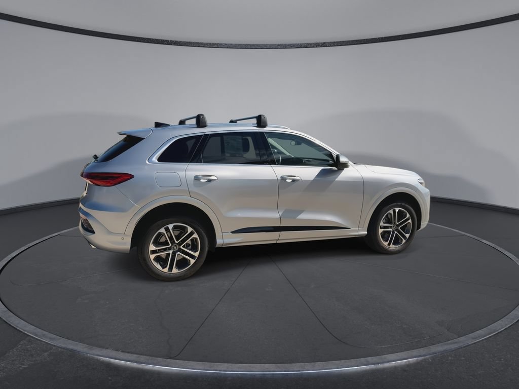 Used 2025 Audi Q5 Premium AWD/4WD image 9