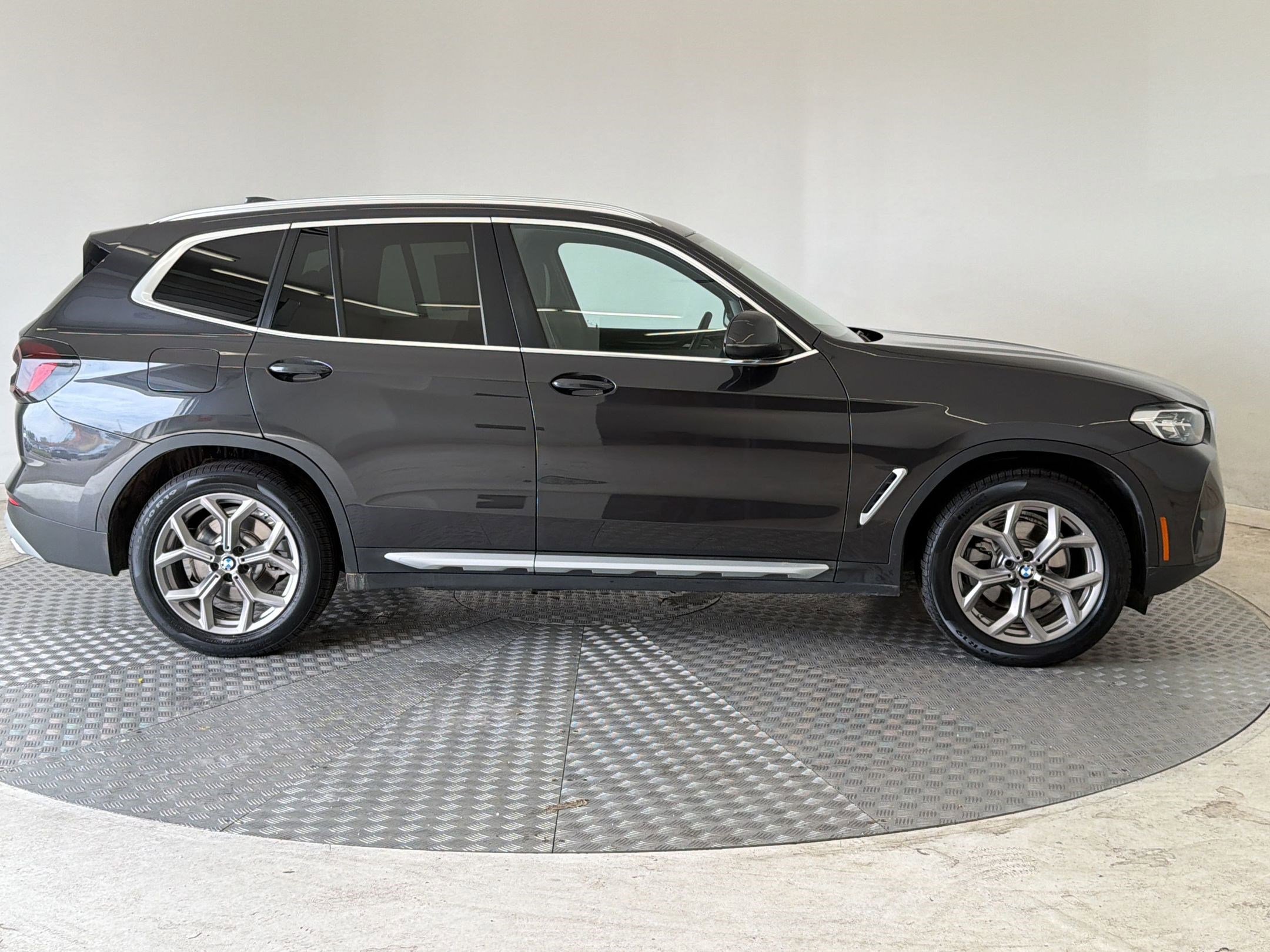 Certified 2023 BMW X3 xDrive30i w/ Convenience Package w/ZPA AWD/4WD image 8
