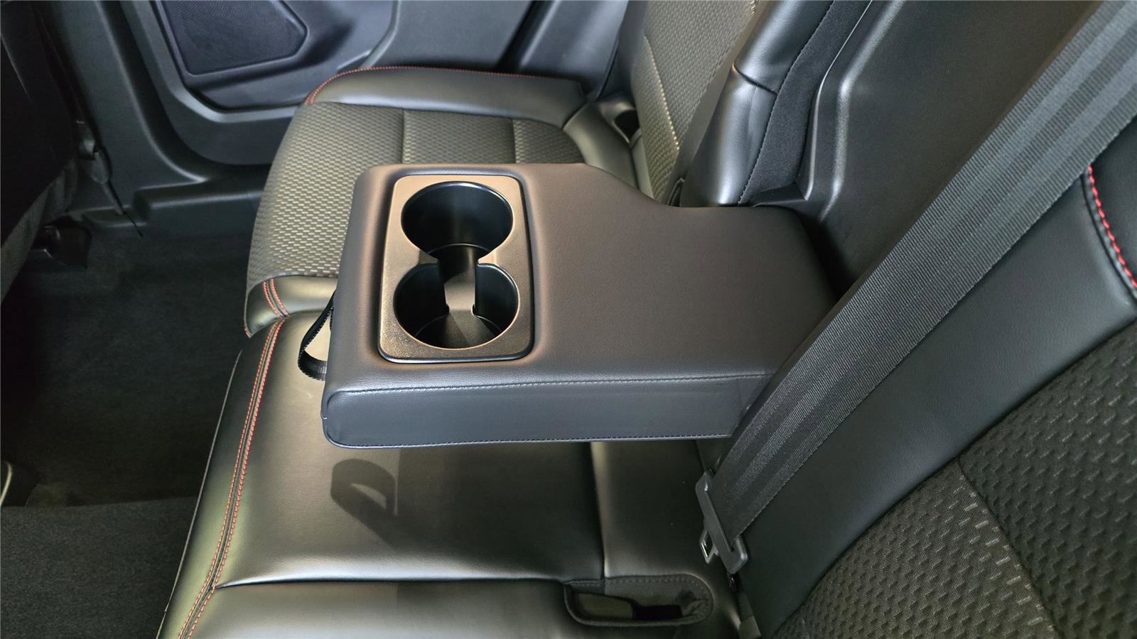 Used 2024 Ford Escape ST-Line w/ Tech Pack #1 image 16