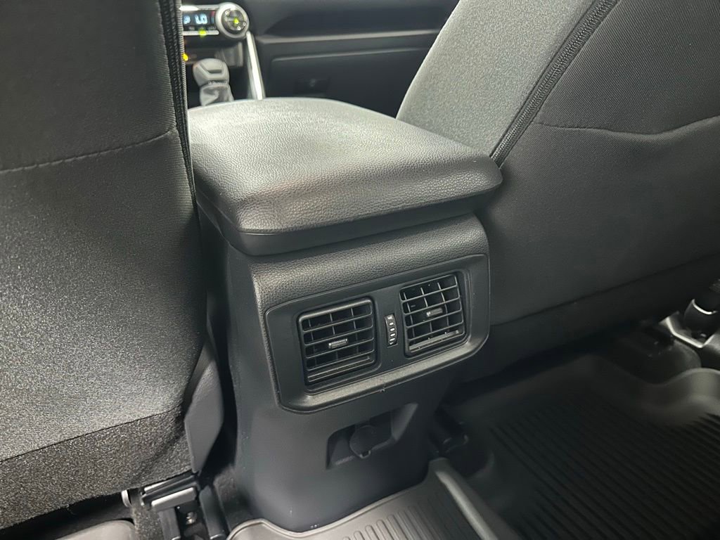 Used 2025 Toyota RAV4 LE AWD/4WD image 48