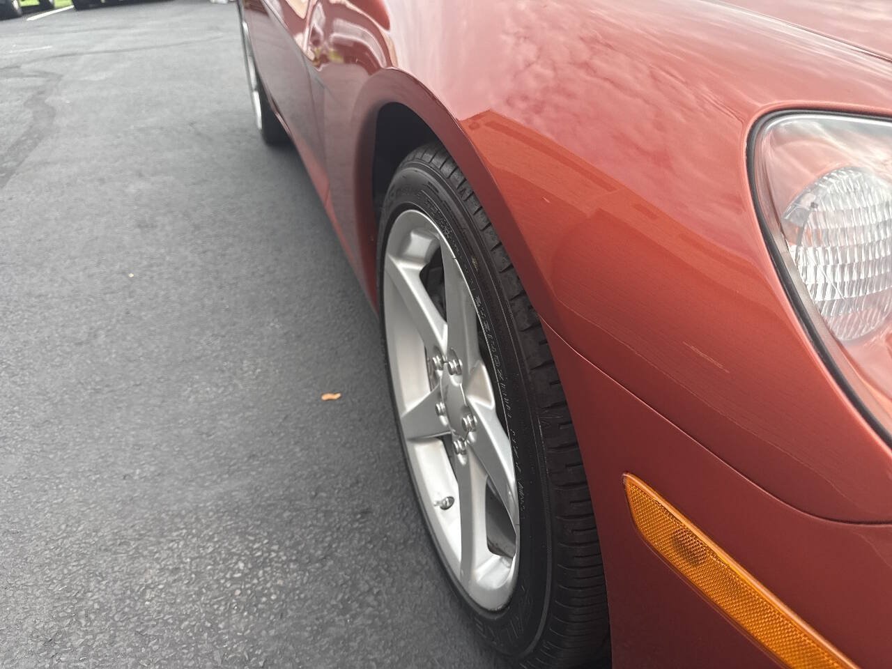 Used 2005 Chevrolet Corvette Coupe w/ Preferred Equipment Group RWD image 12
