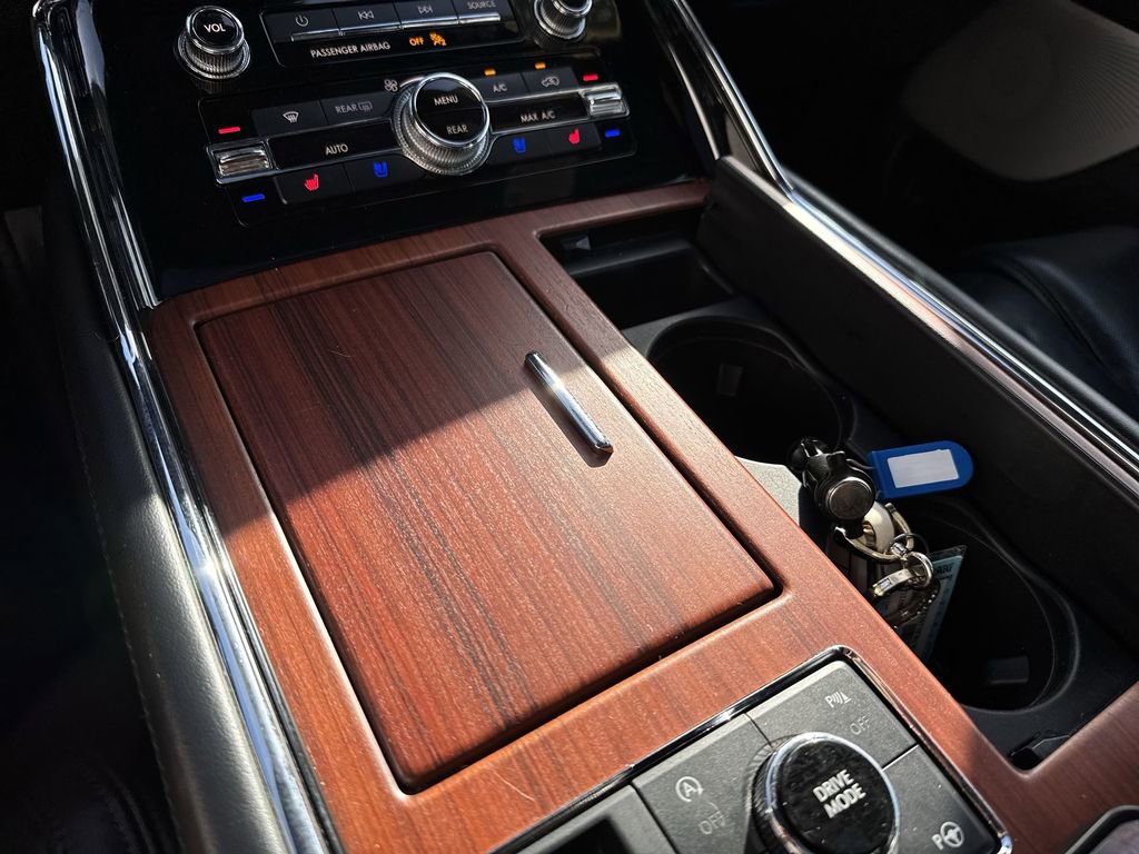 Used 2020 Lincoln Navigator L Reserve w/ Luxury Package AWD/4WD image 53