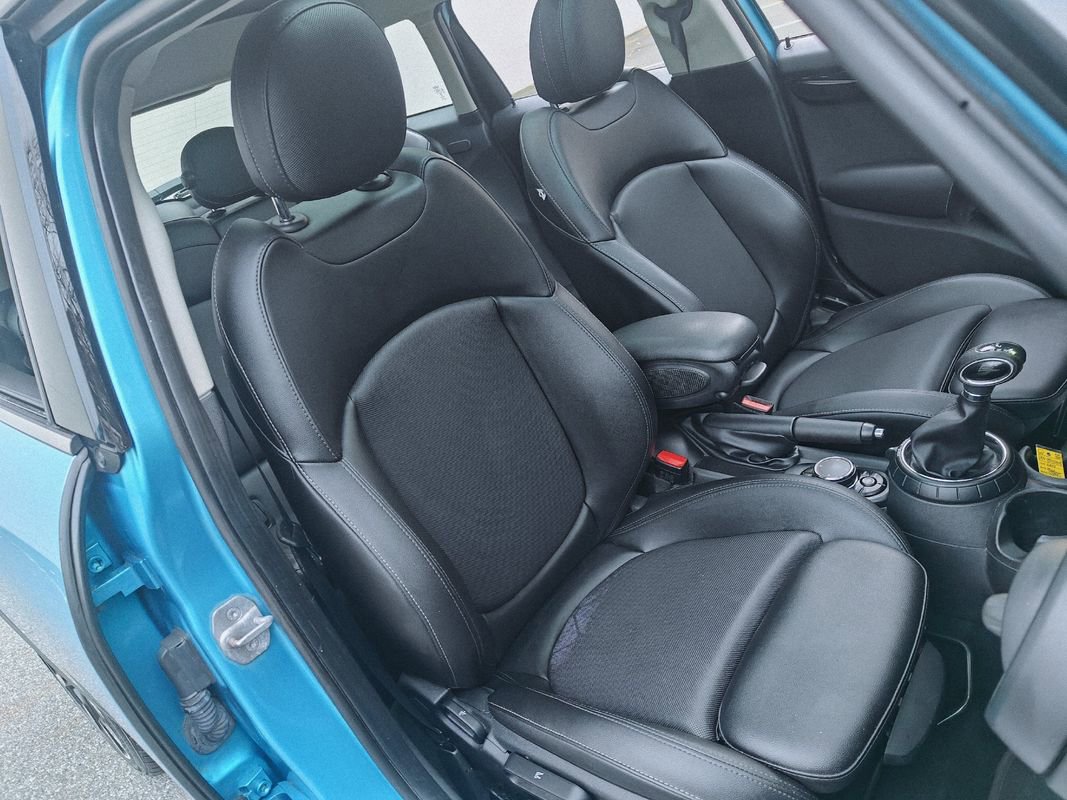 Used 2015 MINI Cooper S image 18