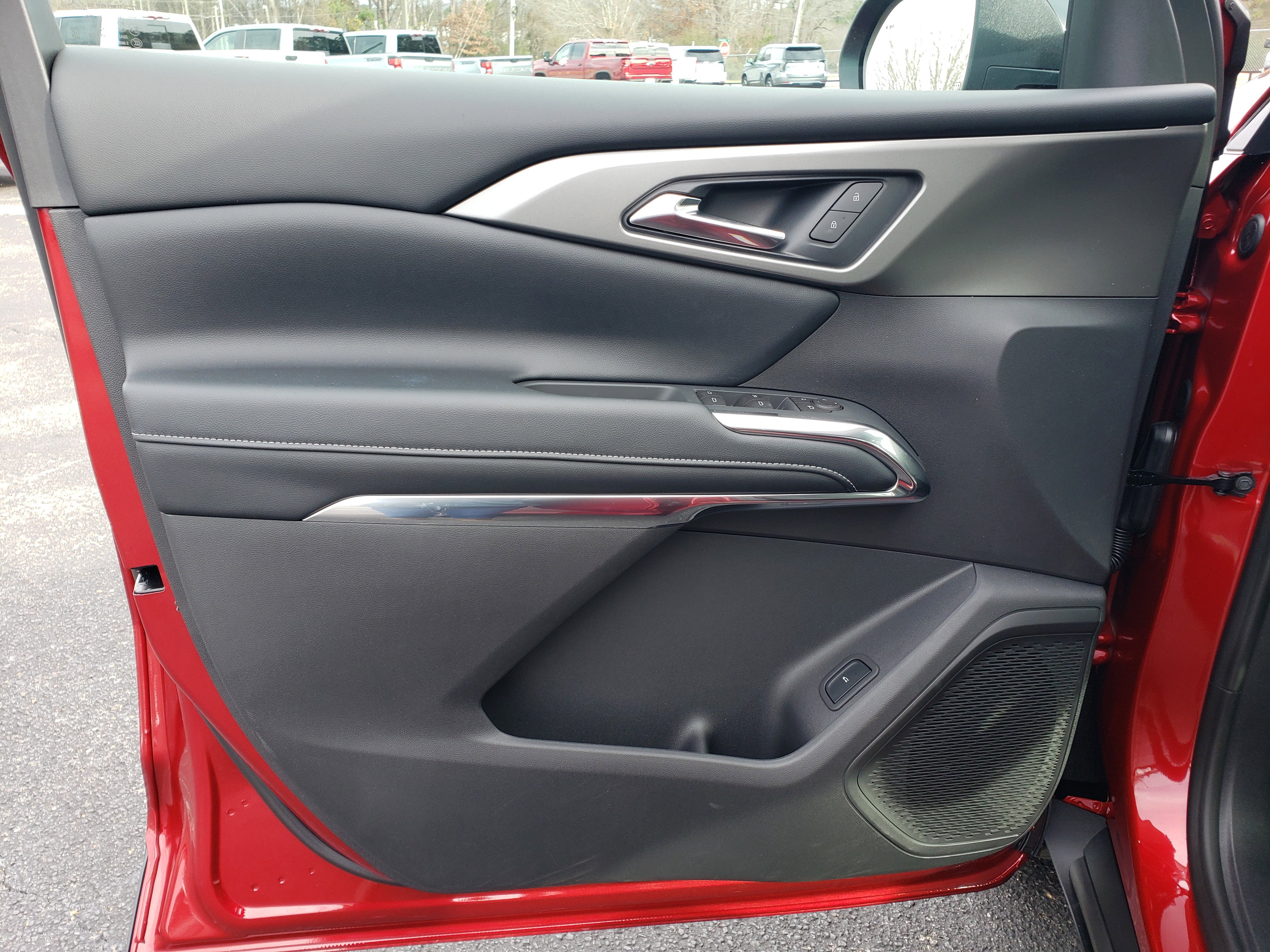 New 2026 Chevrolet Traverse LT w/ Midnight/Sport Edition image 13