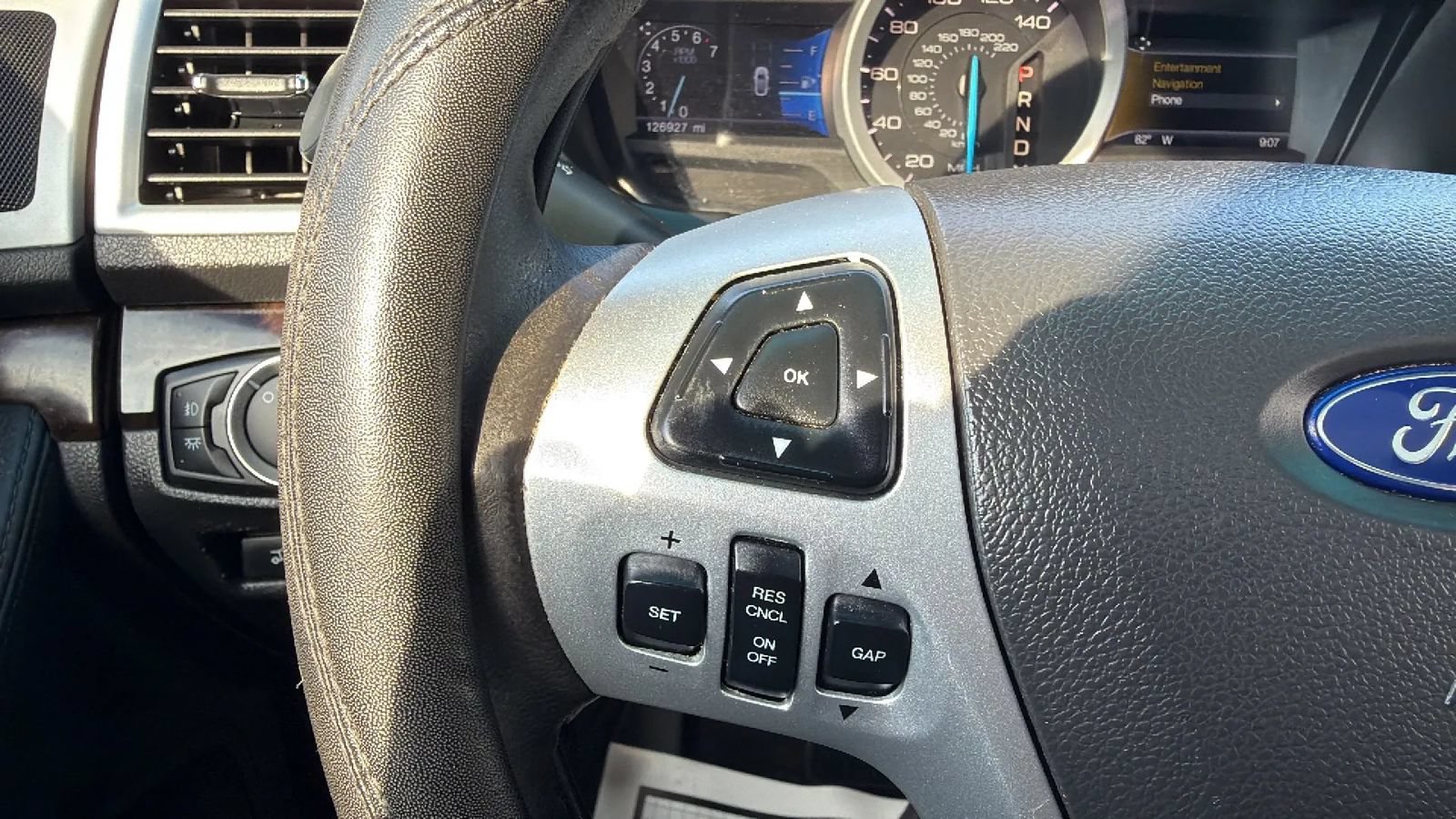 Used 2015 Ford Explorer Limited w/ Equipment Group 302A AWD/4WD image 23