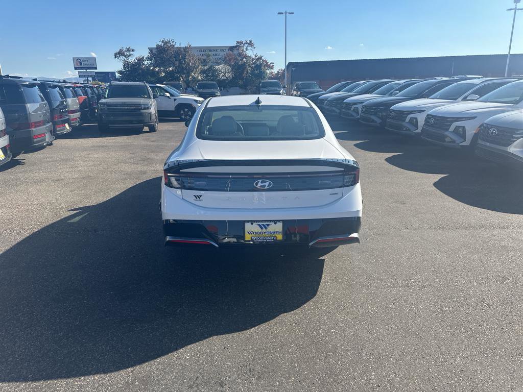New 2024 Hyundai Sonata SEL image 29