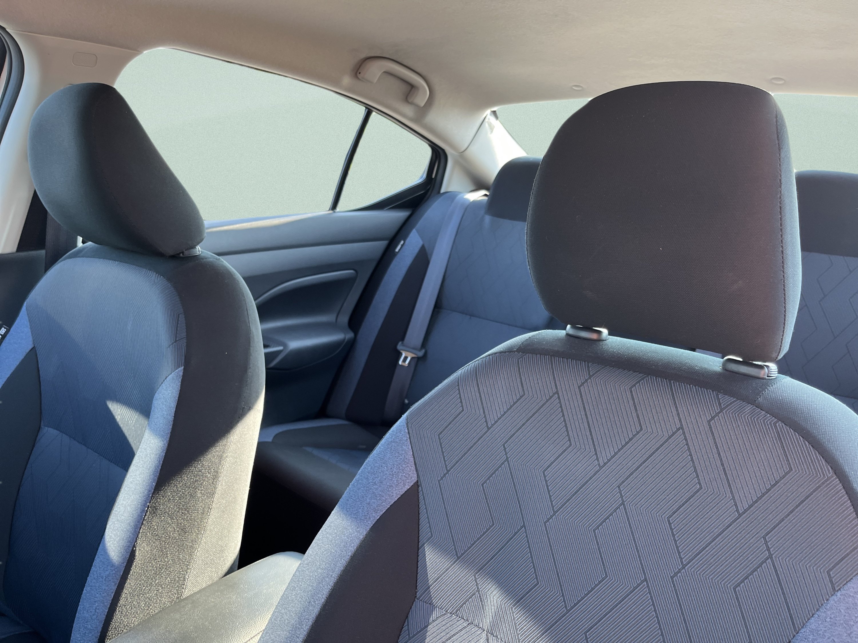 Used 2025 Nissan Versa SV FWD image 12