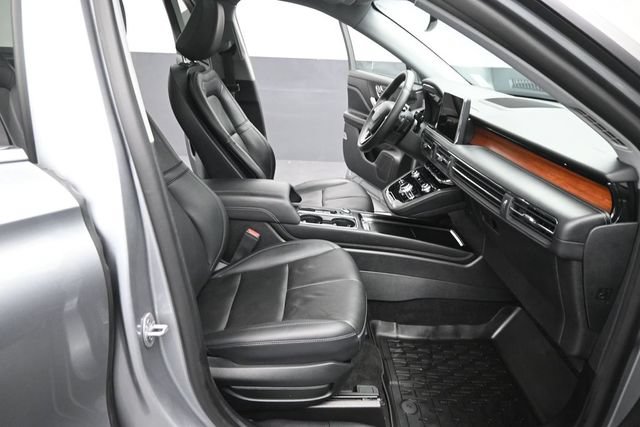 Certified 2022 Lincoln Corsair Reserve w/ Elements Package FWD image 31
