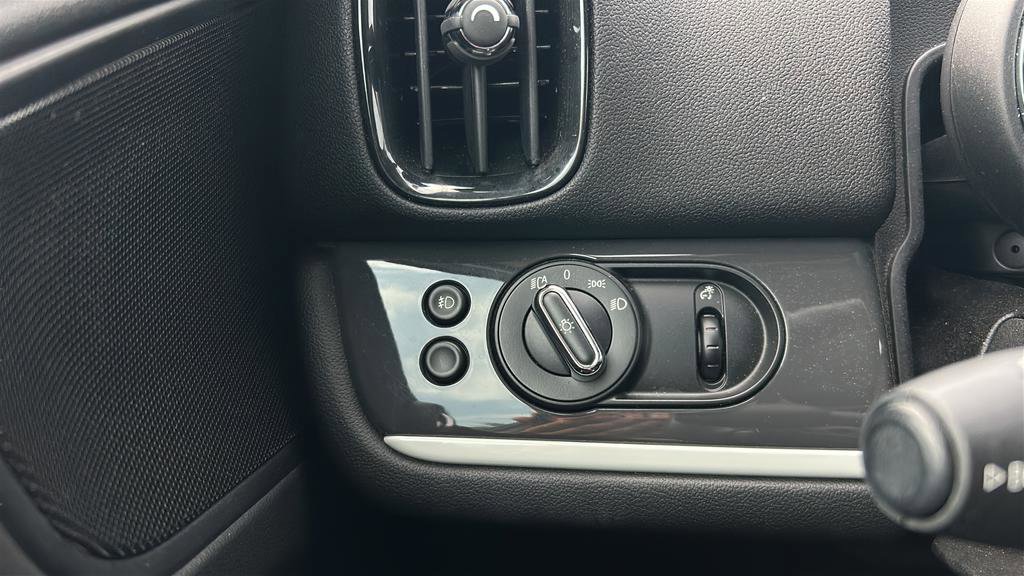 Used 2018 MINI Cooper Countryman S FWD image 31