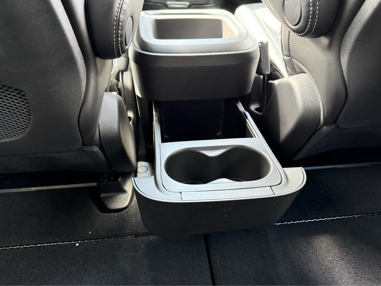 New 2026 Chrysler Voyager LX FWD image 26