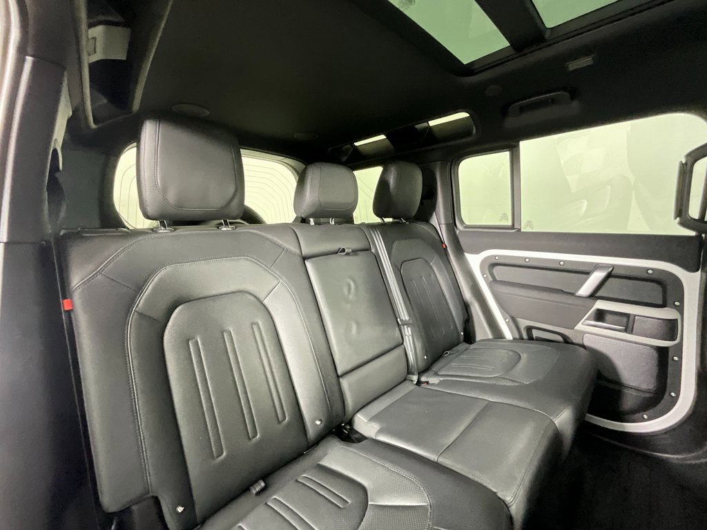 Certified 2022 Land Rover Defender 110 X-Dynamic SE image 22