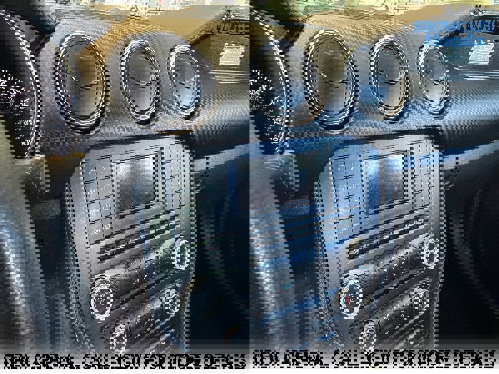 Used 2015 Ford Mustang Coupe image 9