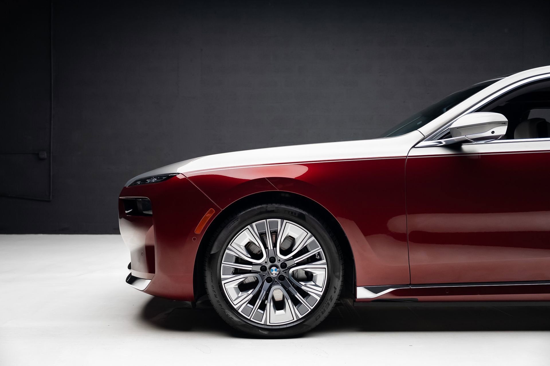 Used 2023 BMW i7 xDrive60 w/ Executive Package 2 image 20