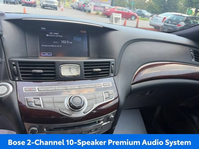 Used 2017 INFINITI Q70 3.7 w/ Technology Package AWD/4WD image 19