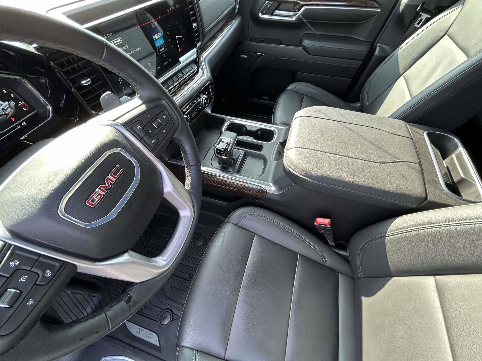 Used 2024 GMC Sierra 1500 Elevation w/ Elevation Premium Package image 10