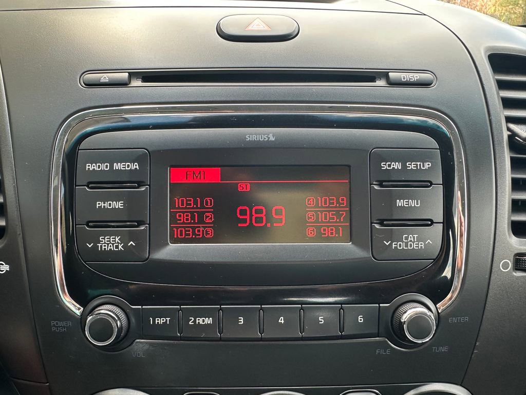 Used 2017 Kia Forte LX FWD image 5