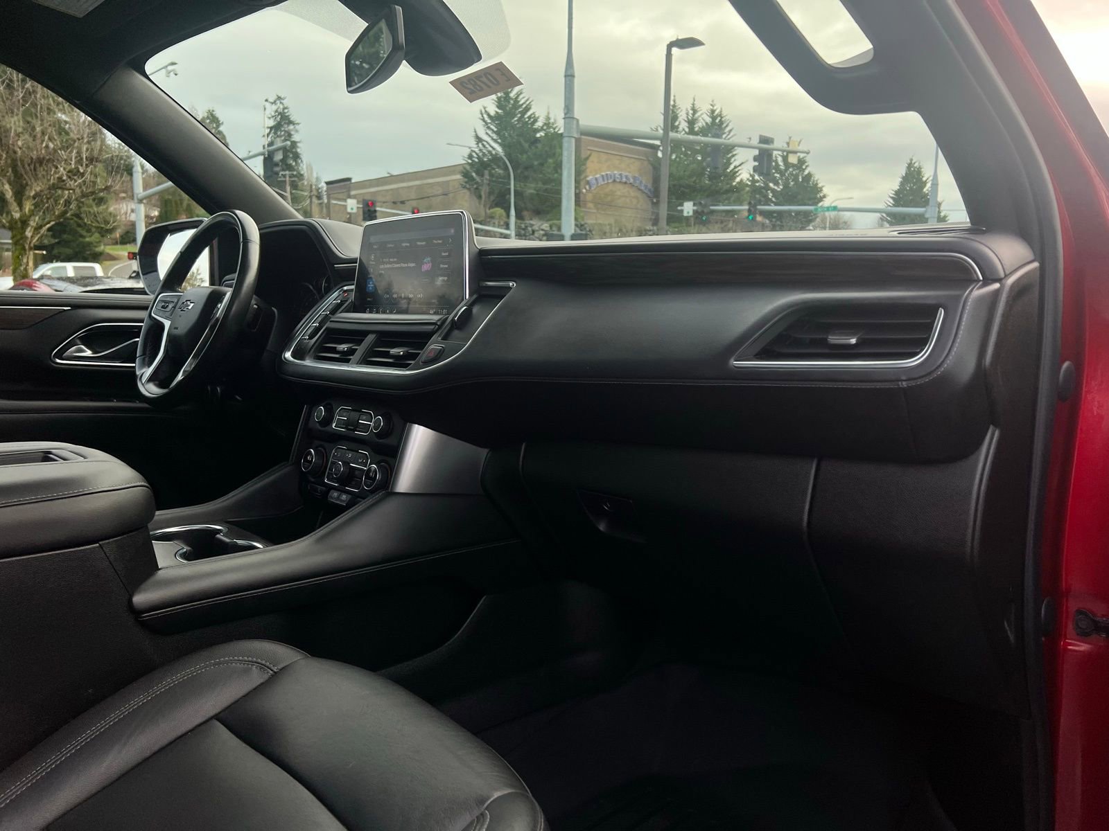 Used 2021 Chevrolet Suburban Z71 w/ Rear Media and Nav Package image 18