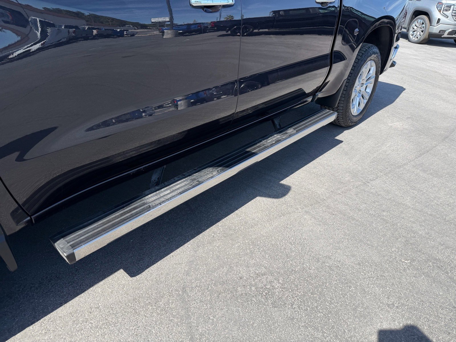 Used 2024 Chevrolet Silverado 1500 LTZ w/ Technology Package image 29