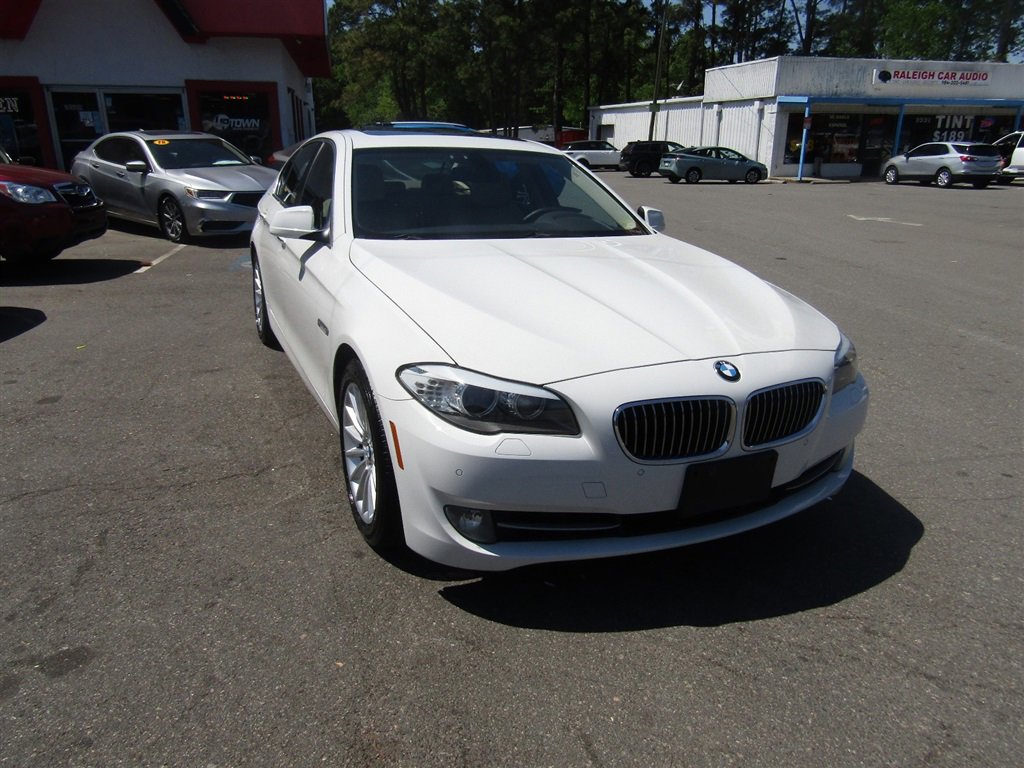 Used 2011 BMW 535i Sedan image 11