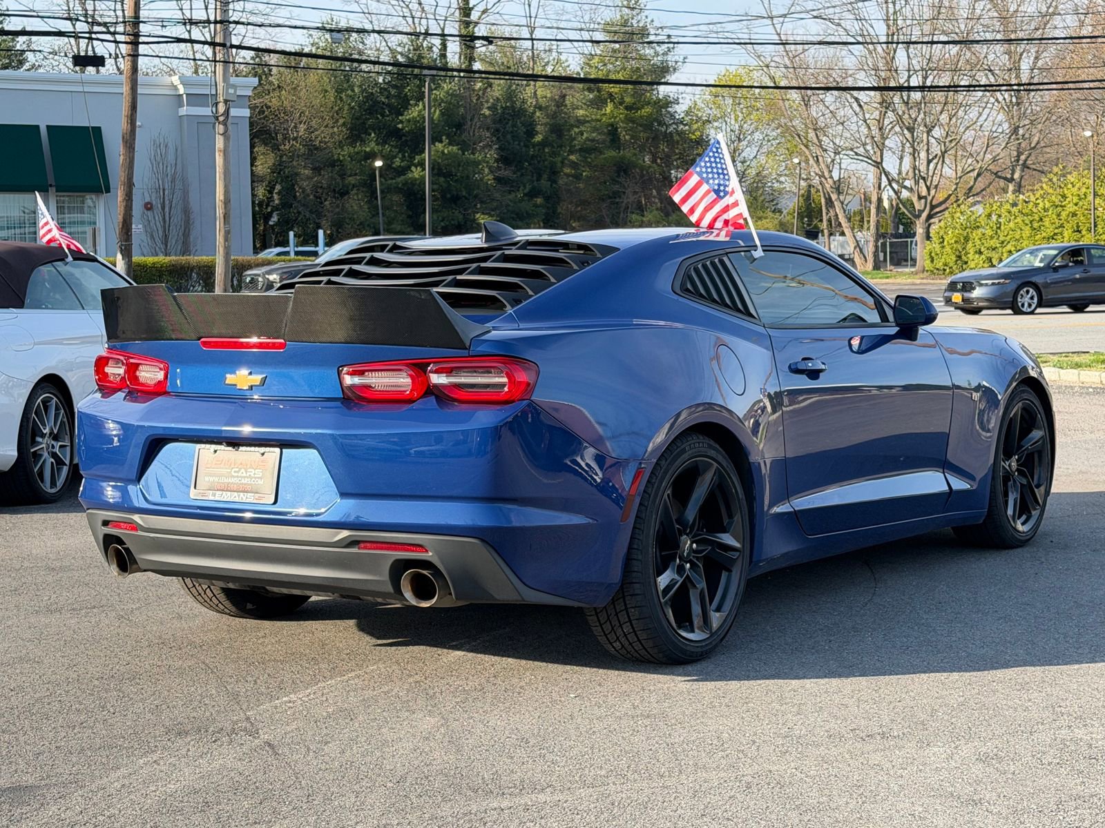 Used 2021 Chevrolet Camaro LT RWD image 5