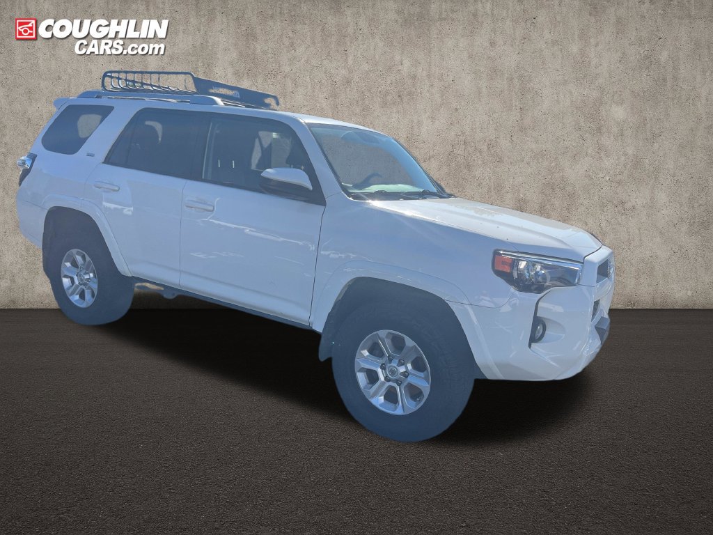 Used 2018 Toyota 4Runner SR5 AWD/4WD image 4