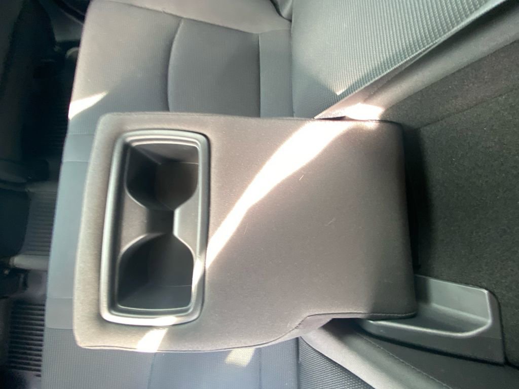 Used 2021 Toyota RAV4 LE image 22