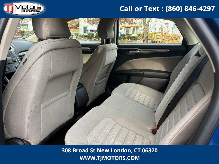 Used 2018 Ford Fusion S image 12