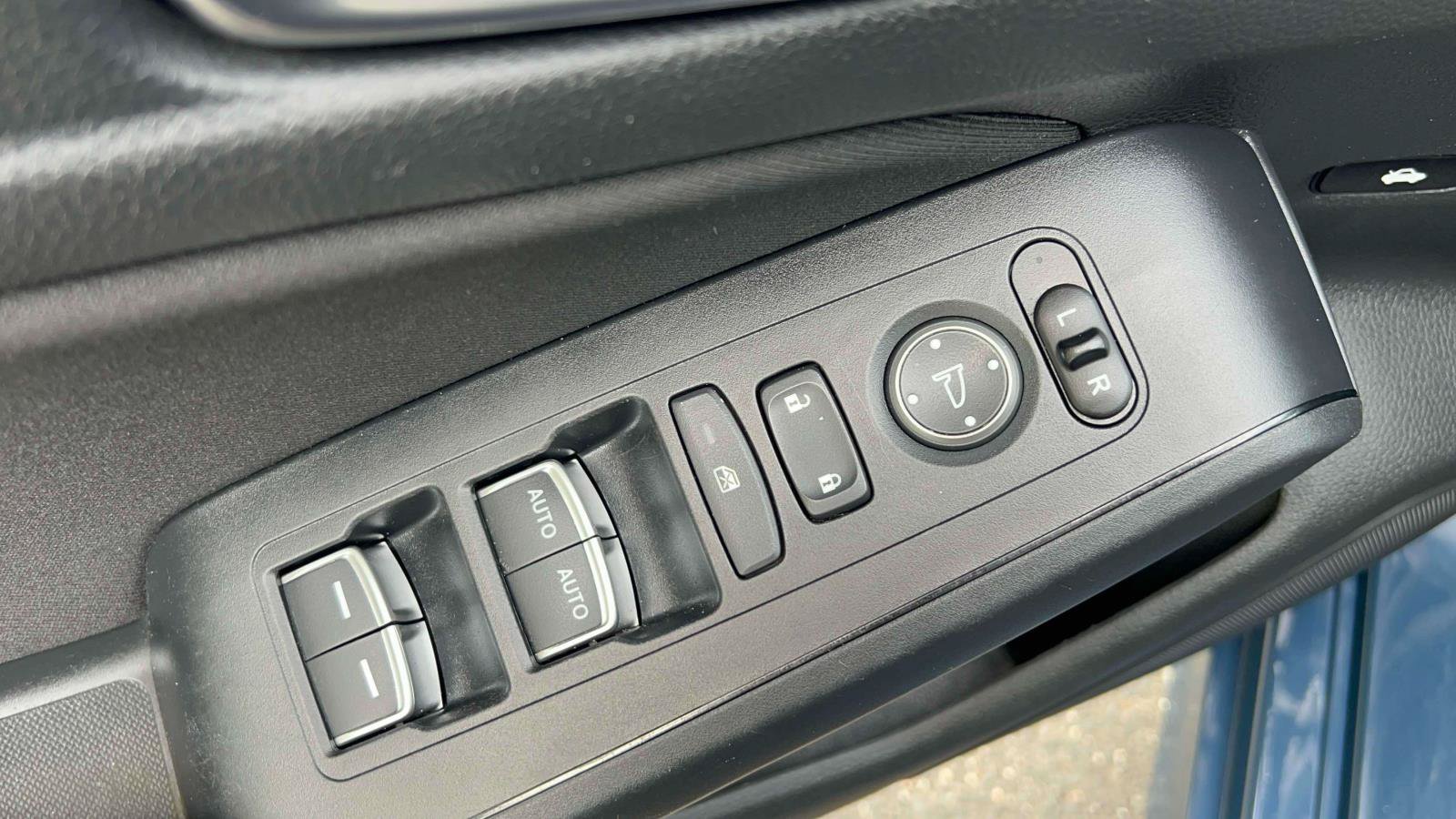 Used 2025 Honda Civic LX image 24