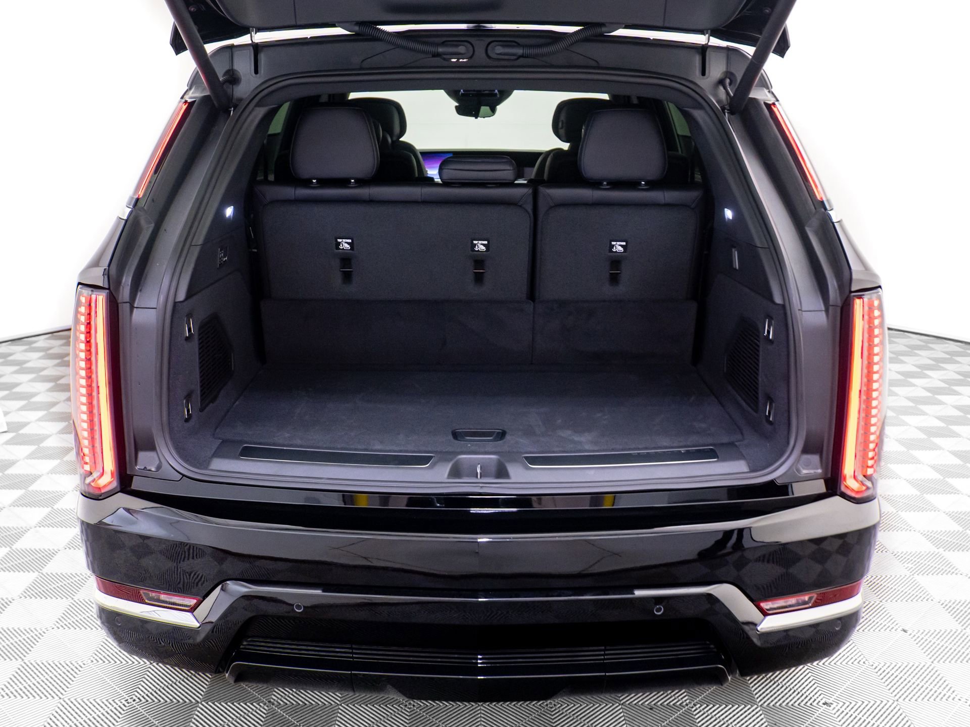 New 2025 Cadillac Escalade IQ Luxury 1 image 31