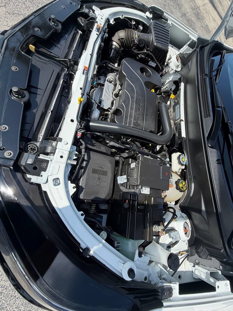 Used 2024 Chevrolet Equinox RS w/ RS Leather Package FWD image 21