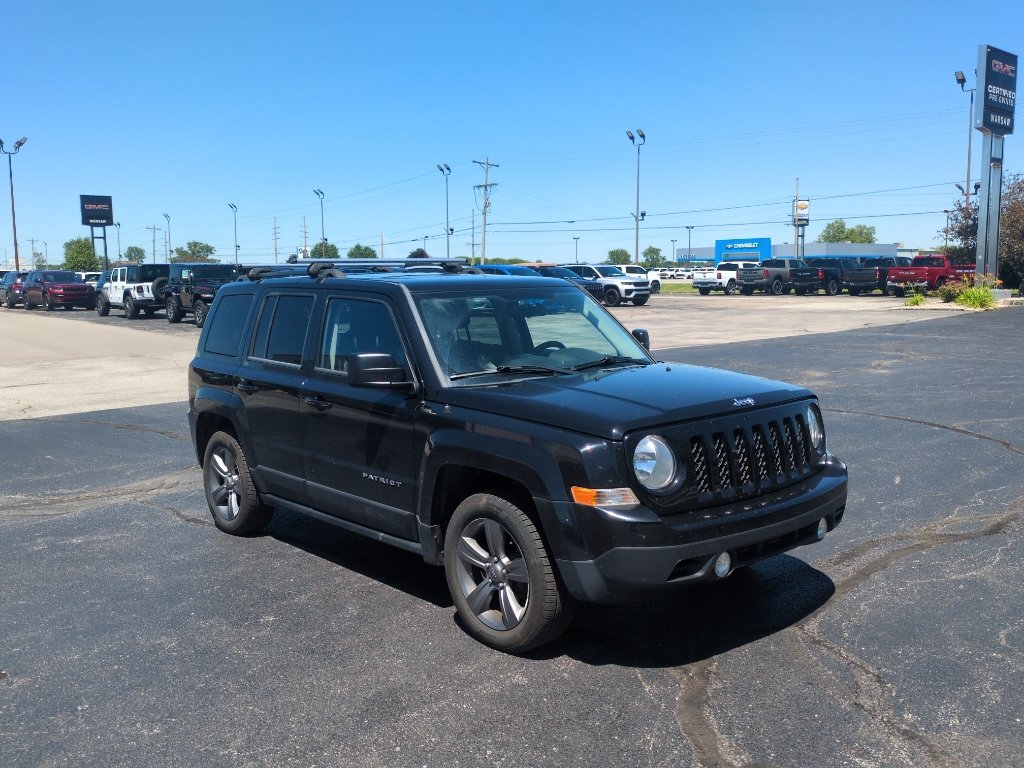 Used 2015 Jeep Patriot High Altitude FWD image 3
