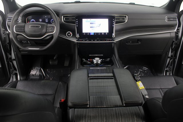 Used 2023 Jeep Wagoneer L Series II image 10