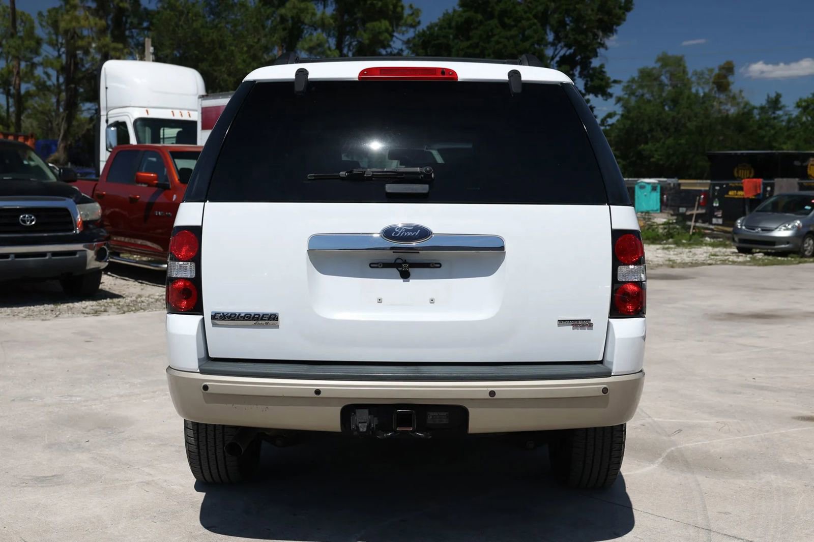 Used 2006 Ford Explorer Eddie Bauer AWD/4WD image 5