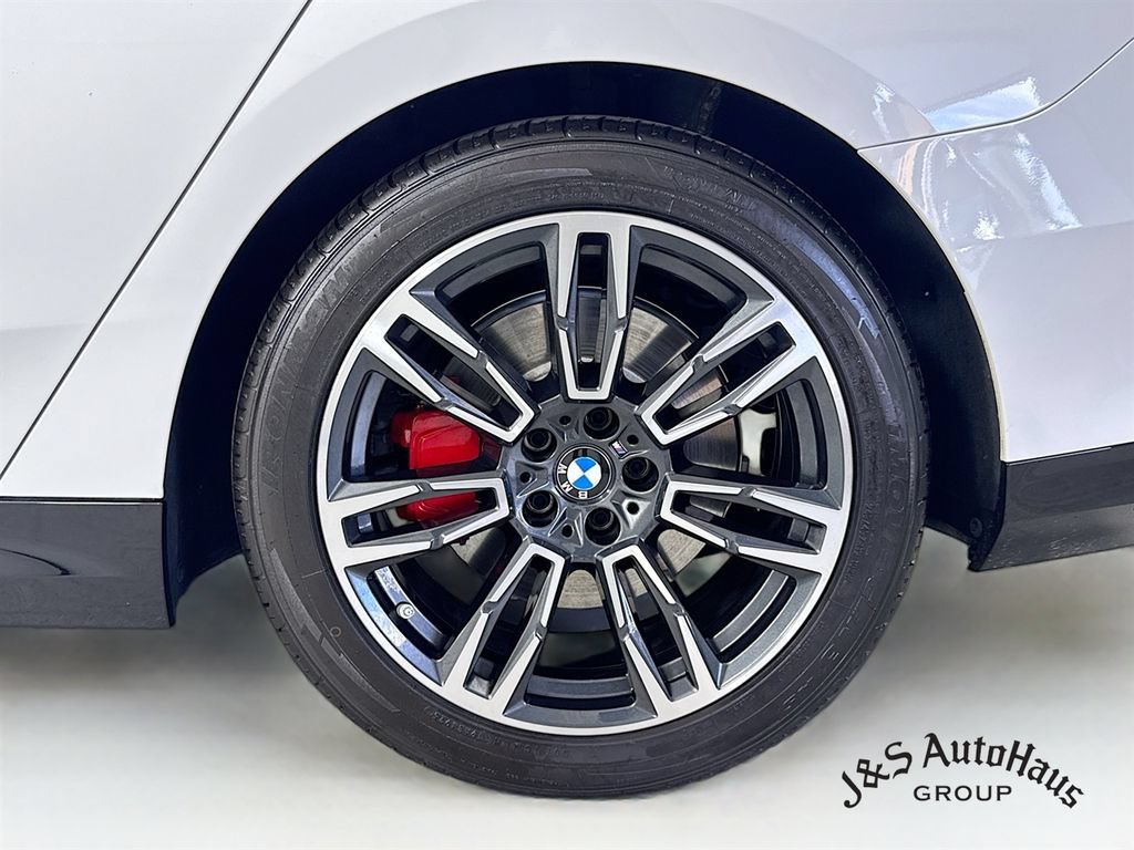 Used 2026 BMW 540i xDrive AWD/4WD image 40