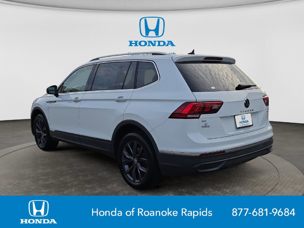 Used 2022 Volkswagen Tiguan SE AWD/4WD image 3