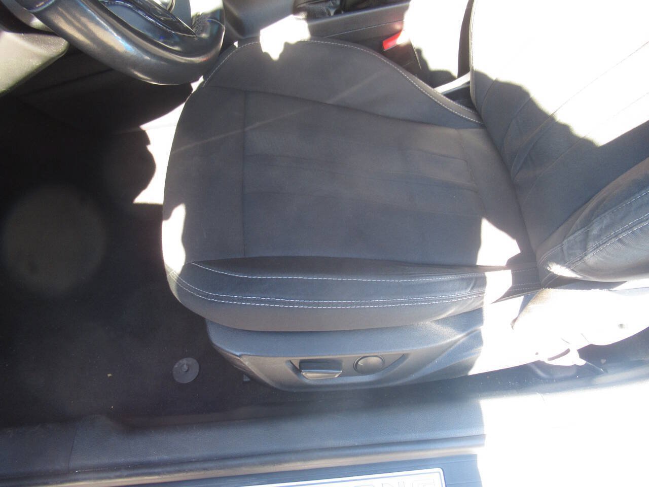 Used 2021 Ford Mustang GT w/ Equipment Group 301A RWD image 18