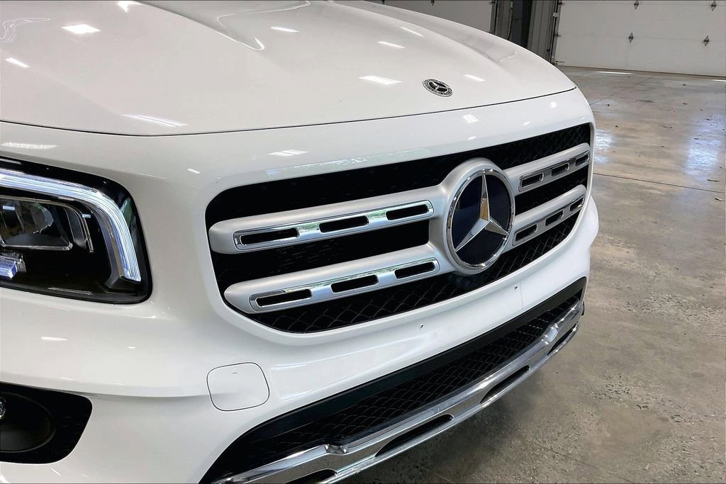 Used 2023 Mercedes-Benz GLB 250 4MATIC image 33