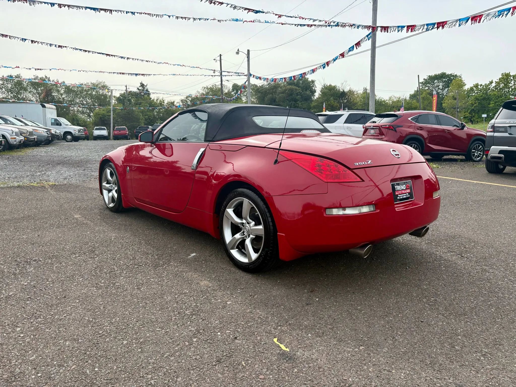 Used 2007 Nissan 350Z Touring image 3