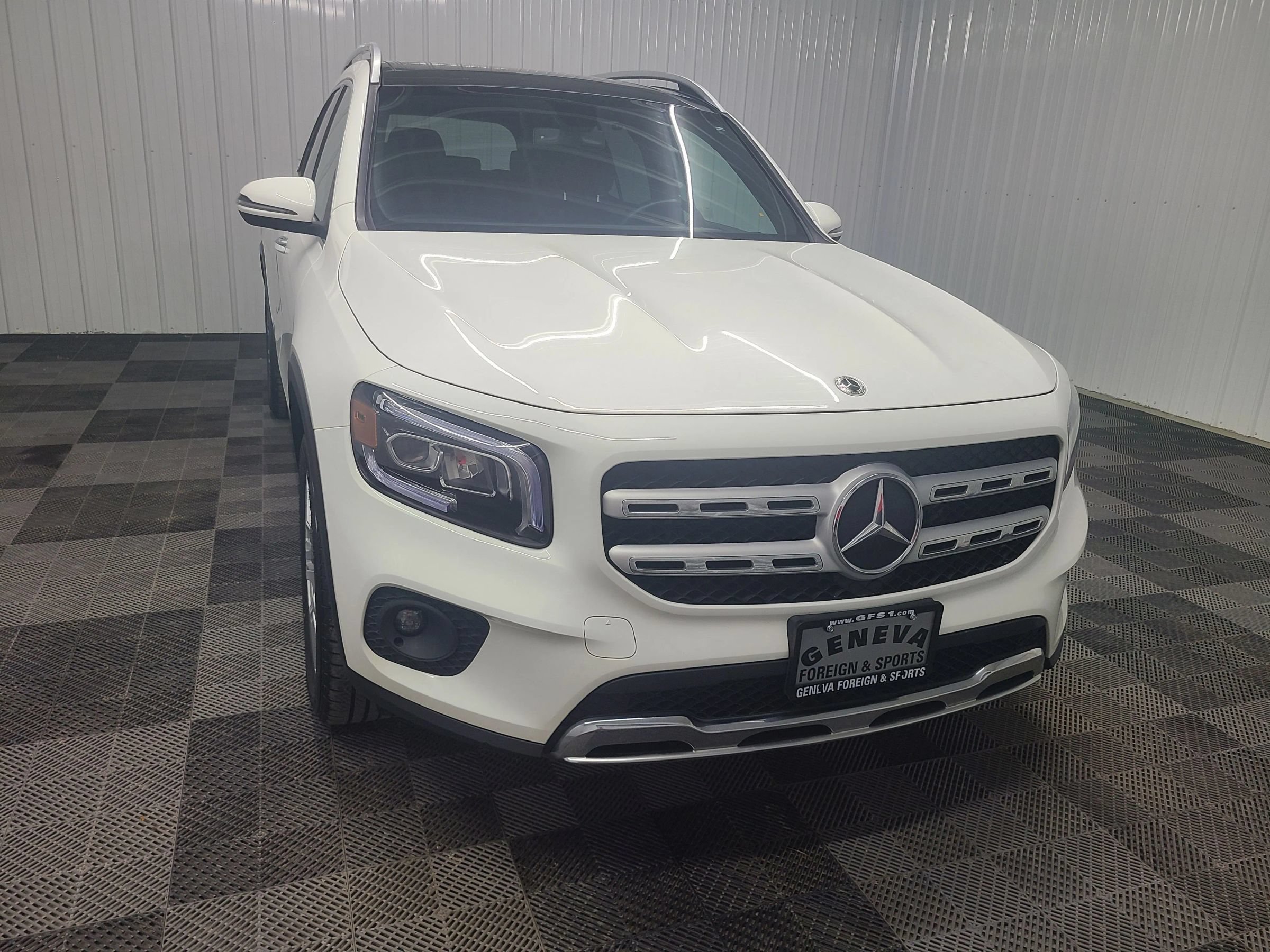 Used 2021 Mercedes-Benz GLB 250 4MATIC image 5
