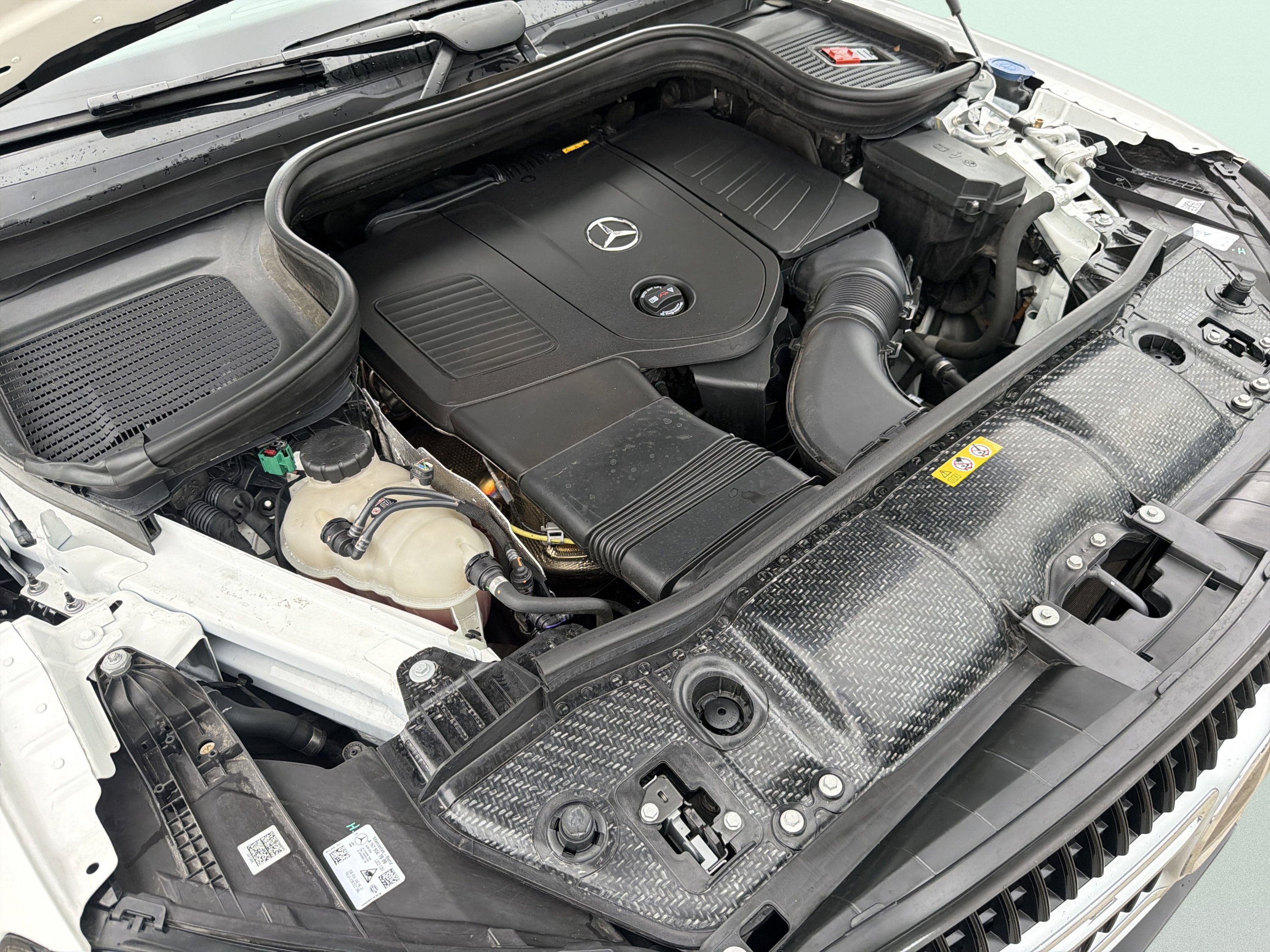 Used 2024 Mercedes-Benz GLE 450e 4MATIC image 17
