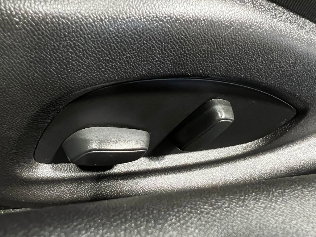 Used 2018 Chevrolet Camaro SS w/ Redline Edition RWD image 20