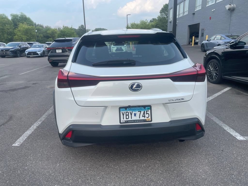 Used 2019 Lexus UX 250h w/ Premium Package AWD/4WD image 25
